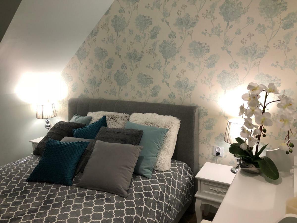 Family & Business Elegant Apartments Ul Warszawska - 2 Bedroom, Balcony, Parking Kielce Exteriör bild