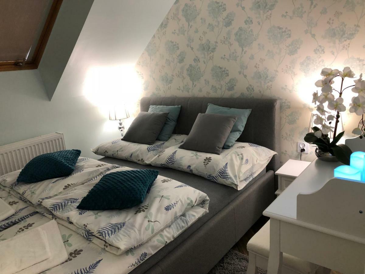 Family & Business Elegant Apartments Ul Warszawska - 2 Bedroom, Balcony, Parking Kielce Exteriör bild