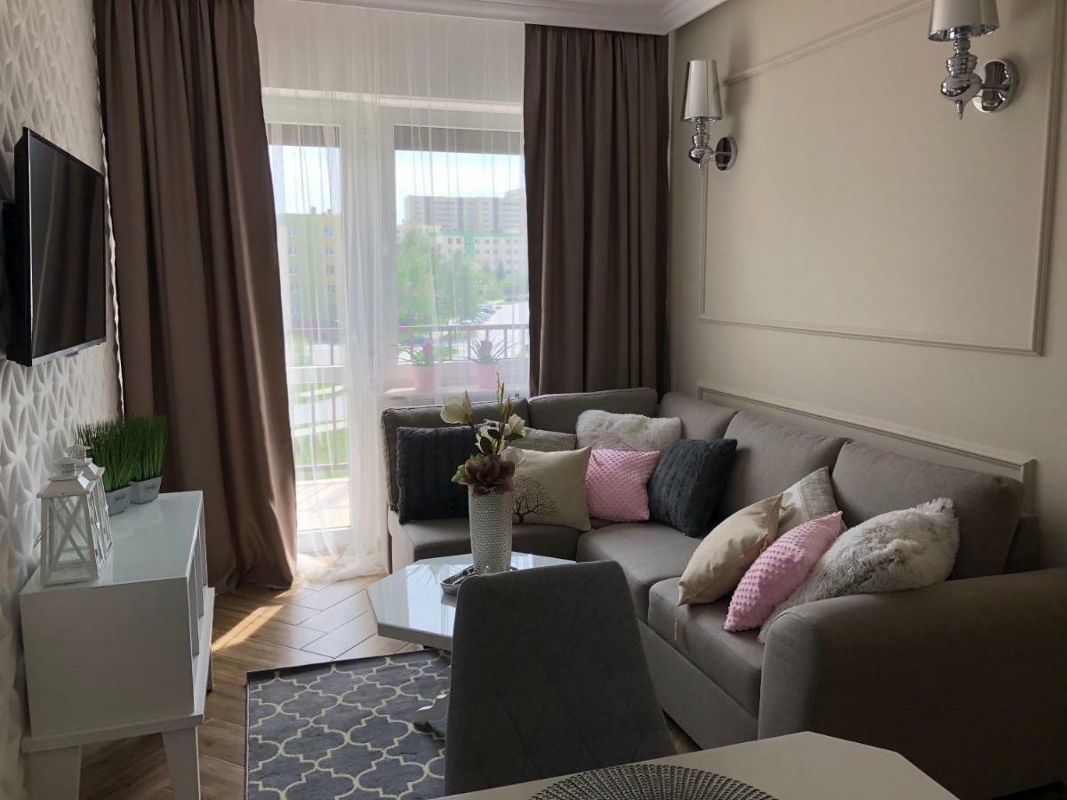 Family & Business Elegant Apartments Ul Warszawska - 2 Bedroom, Balcony, Parking Kielce Exteriör bild